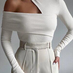 Turtleneck Cut Out White Sweater Commense- XS- brand new